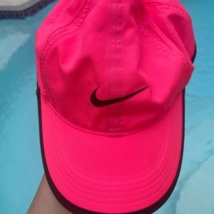 Nike Featherlight Dri-Fit Hat